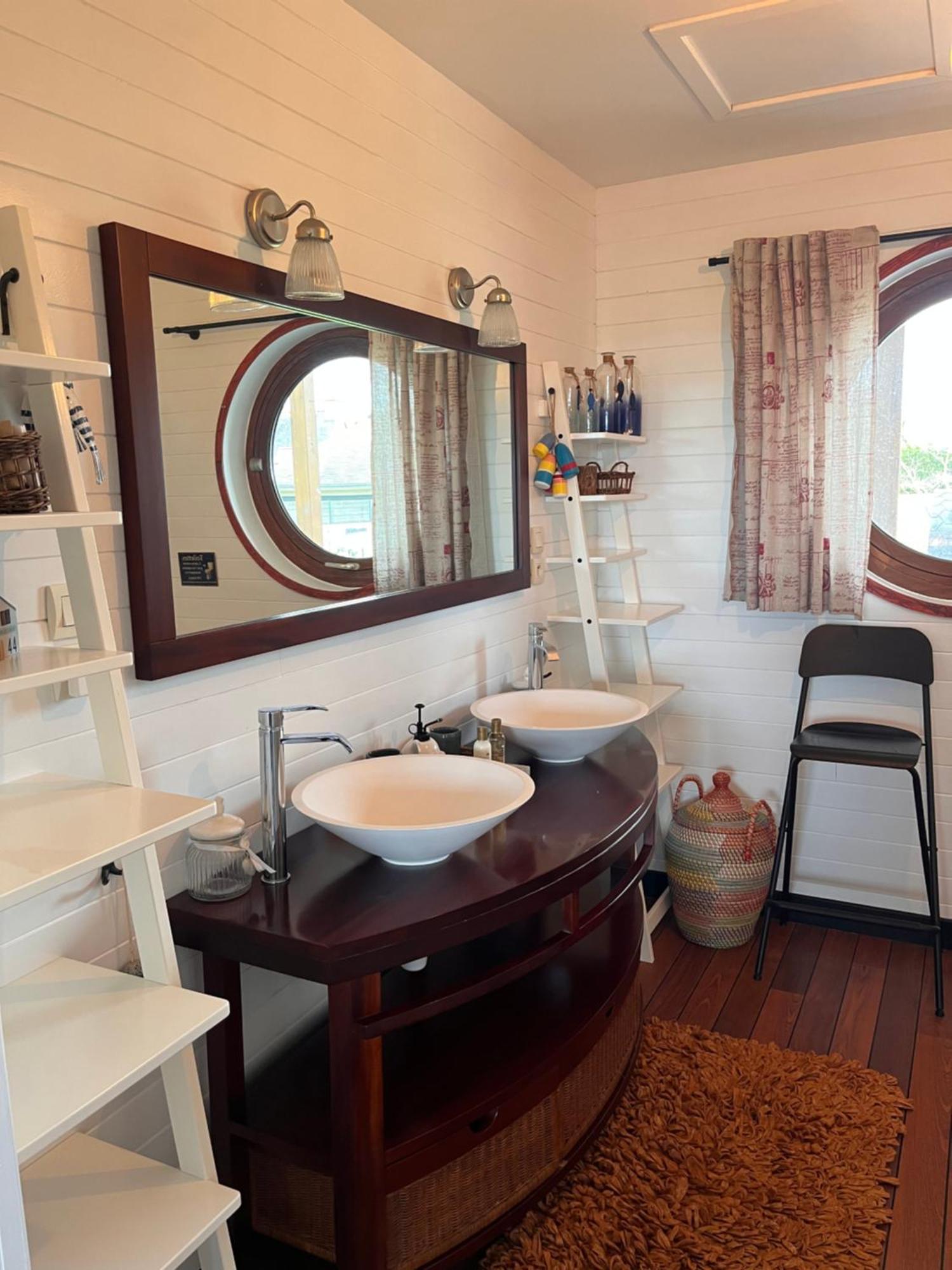 La Maison Bateau Au Bord De Mer Guissény Exteriér fotografie