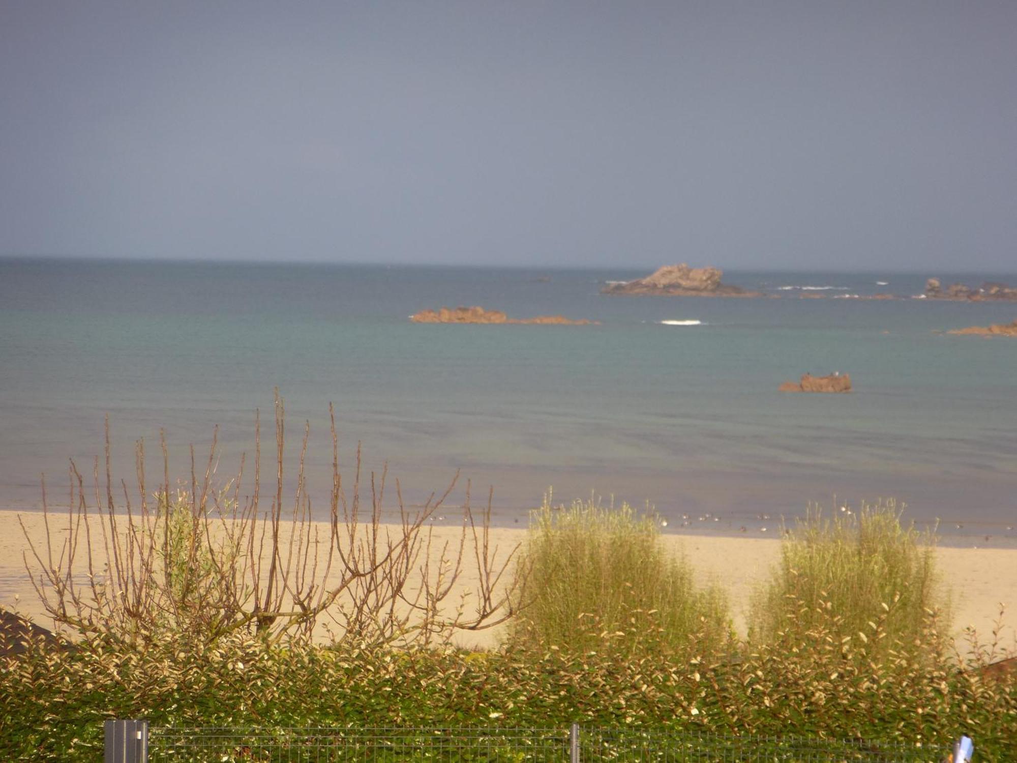 La Maison Bateau Au Bord De Mer Guissény Exteriér fotografie